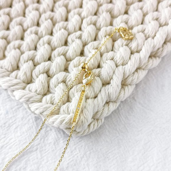 Authentic Kendra Scott Juliette - Gold White Crystal Pendant Necklace - Picture 3 of 3